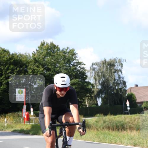 25.08.2024 - Elbe Triathlon Hamburg Fuchs,  Jonas http://msf.ph/oto/6867242 25.08.2024 10:58:15 Radfahren 1593, 1672, 676, 1503 meine-sportfotos.de