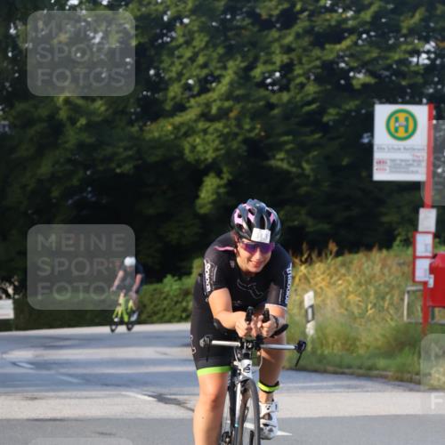 25.08.2024 - Elbe Triathlon Hamburg Fuchs,  Jonas http://msf.ph/oto/6867266 25.08.2024 09:28:26 Radfahren 168, 143 meine-sportfotos.de