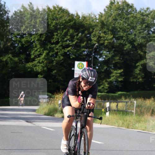 25.08.2024 - Elbe Triathlon Hamburg Fuchs,  Jonas http://msf.ph/oto/6867288 25.08.2024 10:17:09 Radfahren 543 meine-sportfotos.de