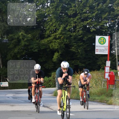 25.08.2024 - Elbe Triathlon Hamburg Fuchs,  Jonas http://msf.ph/oto/6867301 25.08.2024 09:28:32 Radfahren 143, 431, 368, 421, 333, 341, 130 meine-sportfotos.de