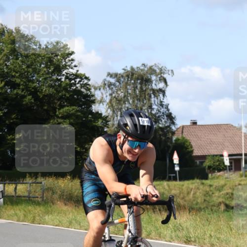 25.08.2024 - Elbe Triathlon Hamburg Fuchs,  Jonas http://msf.ph/oto/6867303 25.08.2024 10:58:54 Radfahren 1716, 1588, 1643 meine-sportfotos.de