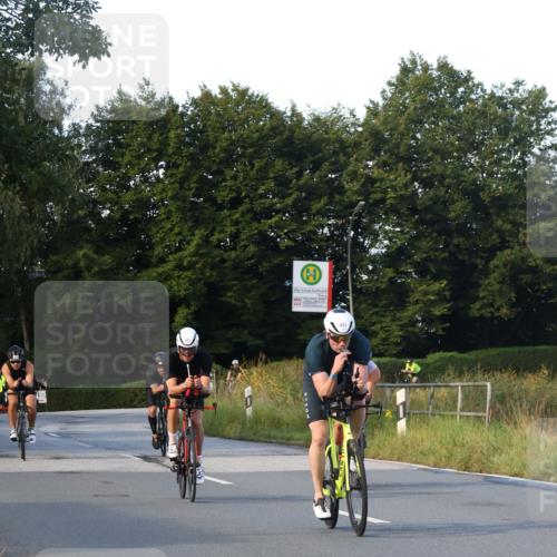 25.08.2024 - Elbe Triathlon Hamburg Fuchs,  Jonas http://msf.ph/oto/6867316 25.08.2024 09:28:33 Radfahren 431, 368, 421, 333, 341, 130 meine-sportfotos.de