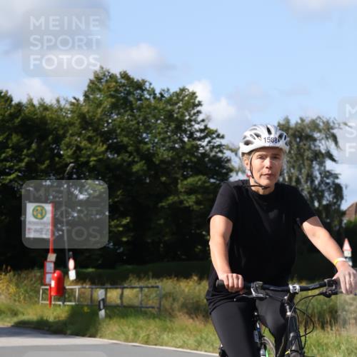 25.08.2024 - Elbe Triathlon Hamburg Fuchs,  Jonas http://msf.ph/oto/6867319 25.08.2024 10:58:59 Radfahren 1716, 1588, 1643, 1631, 1645 meine-sportfotos.de