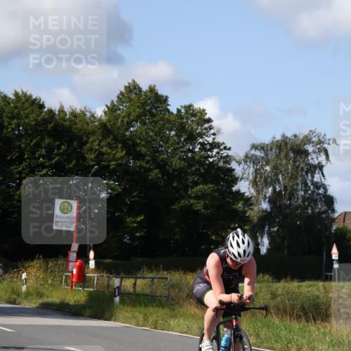 25.08.2024 - Elbe Triathlon Hamburg Fuchs,  Jonas http://msf.ph/oto/6867337 25.08.2024 10:59:01 Radfahren 1588, 1643, 1631, 1645 meine-sportfotos.de