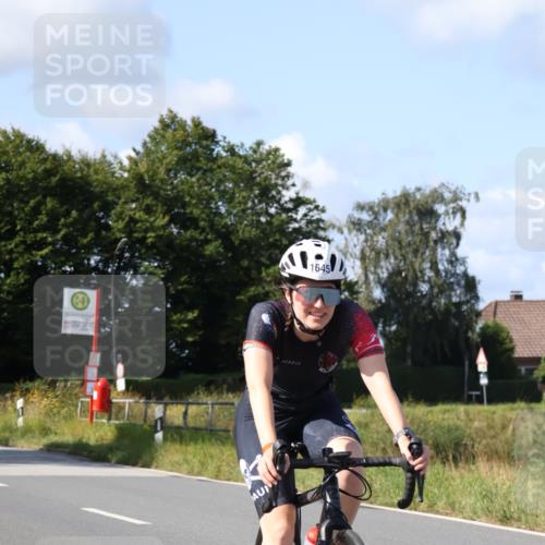 25.08.2024 - Elbe Triathlon Hamburg Fuchs,  Jonas http://msf.ph/oto/6867349 25.08.2024 10:59:03 Radfahren 1588, 1643, 1631, 1645 meine-sportfotos.de