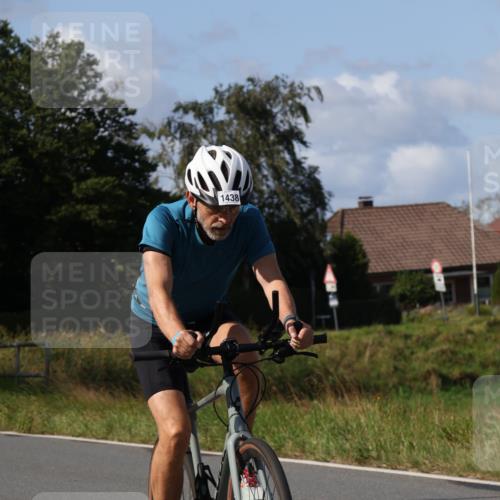 25.08.2024 - Elbe Triathlon Hamburg Fuchs,  Jonas http://msf.ph/oto/6867356 25.08.2024 10:59:19 Radfahren 1438, 455, 1403 meine-sportfotos.de