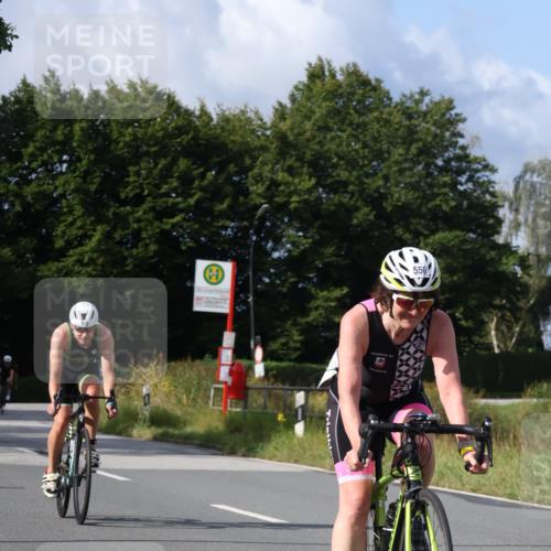 25.08.2024 - Elbe Triathlon Hamburg Fuchs,  Jonas http://msf.ph/oto/6867373 25.08.2024 10:17:33 Radfahren 550, 595, 515, 500 meine-sportfotos.de