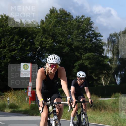 25.08.2024 - Elbe Triathlon Hamburg Fuchs,  Jonas http://msf.ph/oto/6867397 25.08.2024 10:17:38 Radfahren 550, 595, 515, 500, 441 meine-sportfotos.de