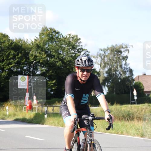 25.08.2024 - Elbe Triathlon Hamburg Fuchs,  Jonas http://msf.ph/oto/6867401 25.08.2024 10:59:25 Radfahren 1438, 455, 1403, 1598 meine-sportfotos.de