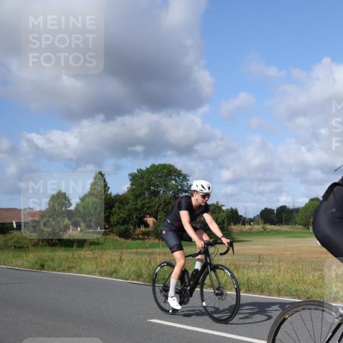 25.08.2024 - Elbe Triathlon Hamburg Fuchs,  Jonas http://msf.ph/oto/6867424 25.08.2024 10:17:40 Radfahren 515, 500, 441 meine-sportfotos.de