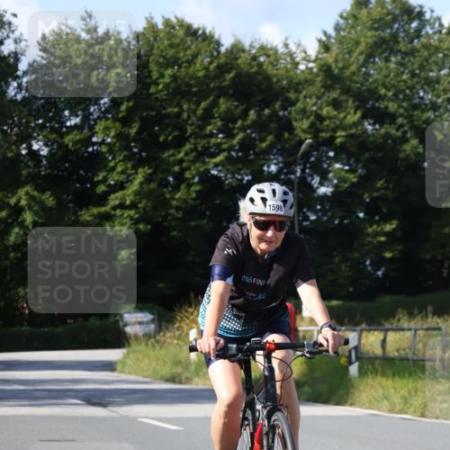 25.08.2024 - Elbe Triathlon Hamburg Fuchs,  Jonas http://msf.ph/oto/6867433 25.08.2024 10:59:29 Radfahren 455, 1403, 1598 meine-sportfotos.de