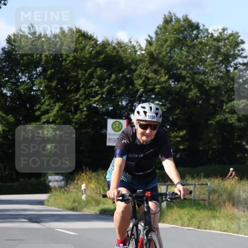 25.08.2024 - Elbe Triathlon Hamburg Fuchs,  Jonas http://msf.ph/oto/6867435 25.08.2024 10:59:29 Radfahren 455, 1403, 1598 meine-sportfotos.de
