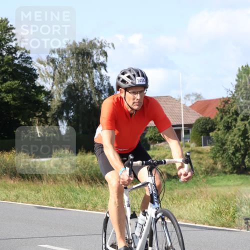 25.08.2024 - Elbe Triathlon Hamburg Fuchs,  Jonas http://msf.ph/oto/6867452 25.08.2024 10:59:36 Radfahren 1454, 1658 meine-sportfotos.de