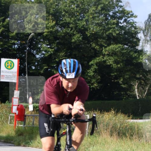25.08.2024 - Elbe Triathlon Hamburg Fuchs,  Jonas http://msf.ph/oto/6867455 25.08.2024 10:17:48 Radfahren 441, 456 meine-sportfotos.de