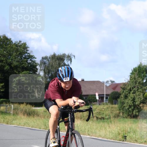 25.08.2024 - Elbe Triathlon Hamburg Fuchs,  Jonas http://msf.ph/oto/6867470 25.08.2024 10:17:49 Radfahren 456 meine-sportfotos.de