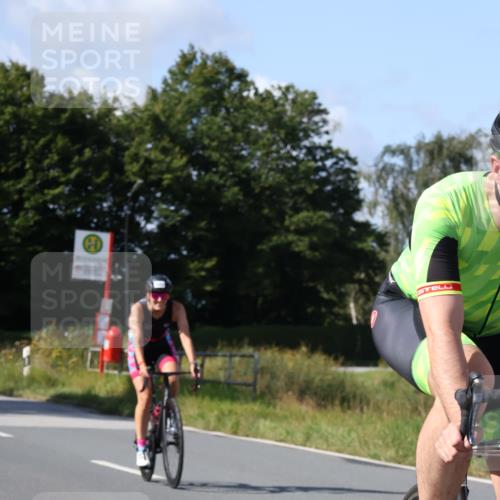 25.08.2024 - Elbe Triathlon Hamburg Fuchs,  Jonas http://msf.ph/oto/6867479 25.08.2024 10:59:44 Radfahren 1658, 765, 1689 meine-sportfotos.de