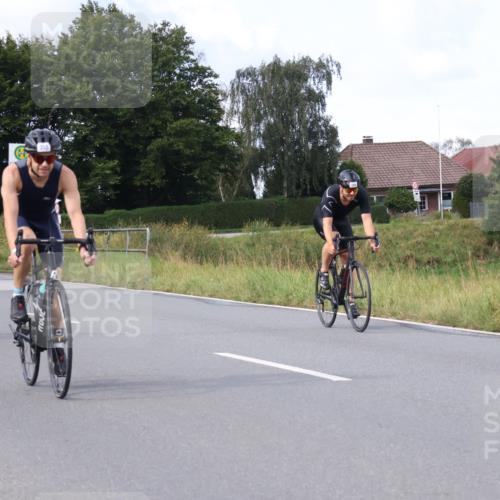 25.08.2024 - Elbe Triathlon Hamburg Fuchs,  Jonas http://msf.ph/oto/6867484 25.08.2024 10:18:03 Radfahren 355, 586, 516, 406, 371 meine-sportfotos.de