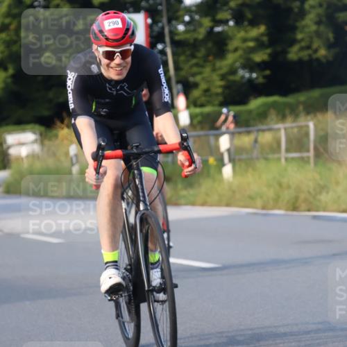 25.08.2024 - Elbe Triathlon Hamburg Fuchs,  Jonas http://msf.ph/oto/6867485 25.08.2024 09:28:47 Radfahren 388, 251, 384, 90, 290, 376, 381, 317 meine-sportfotos.de