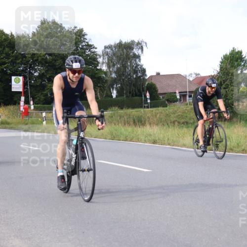 25.08.2024 - Elbe Triathlon Hamburg Fuchs,  Jonas http://msf.ph/oto/6867491 25.08.2024 10:18:03 Radfahren 355, 586, 516, 406, 371 meine-sportfotos.de