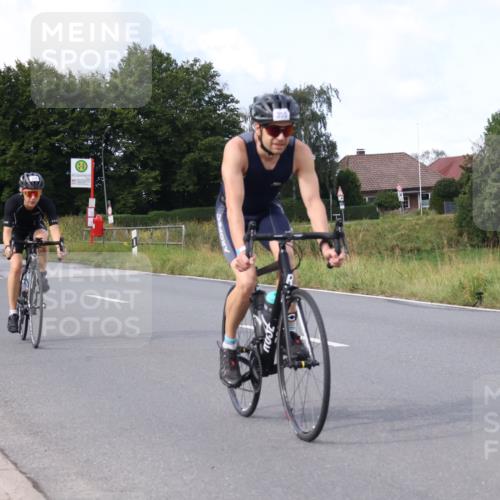 25.08.2024 - Elbe Triathlon Hamburg Fuchs,  Jonas http://msf.ph/oto/6867492 25.08.2024 10:18:03 Radfahren 355, 586, 516, 406, 371 meine-sportfotos.de