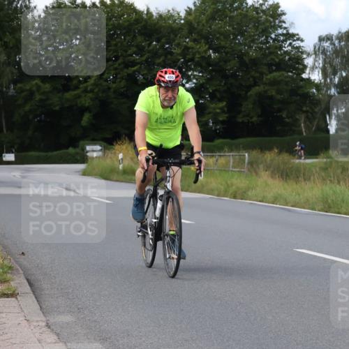 25.08.2024 - Elbe Triathlon Hamburg Fuchs,  Jonas http://msf.ph/oto/6867534 25.08.2024 10:18:10 Radfahren 406, 371, 455 meine-sportfotos.de