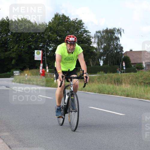 25.08.2024 - Elbe Triathlon Hamburg Fuchs,  Jonas http://msf.ph/oto/6867544 25.08.2024 10:18:10 Radfahren 406, 371, 455 meine-sportfotos.de