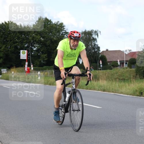25.08.2024 - Elbe Triathlon Hamburg Fuchs,  Jonas http://msf.ph/oto/6867547 25.08.2024 10:18:10 Radfahren 406, 371, 455 meine-sportfotos.de