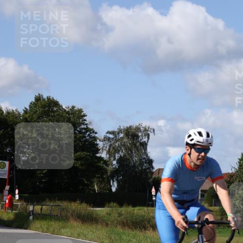 25.08.2024 - Elbe Triathlon Hamburg Fuchs,  Jonas http://msf.ph/oto/6867571 25.08.2024 11:00:07 Radfahren 1719, 690, 1630, 1511 meine-sportfotos.de