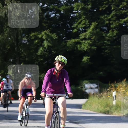 25.08.2024 - Elbe Triathlon Hamburg Fuchs,  Jonas http://msf.ph/oto/6867576 25.08.2024 11:00:10 Radfahren 690, 1630, 1511, 1690, 1557 meine-sportfotos.de