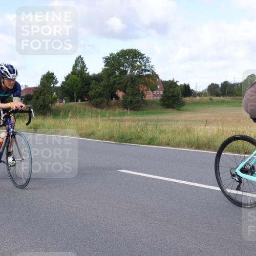 25.08.2024 - Elbe Triathlon Hamburg Fuchs,  Jonas http://msf.ph/oto/6867586 25.08.2024 10:18:23 Radfahren 473, 544, 602, 276 meine-sportfotos.de