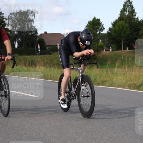 25.08.2024 - Elbe Triathlon Hamburg Fuchs,  Jonas http://msf.ph/oto/6867607 25.08.2024 10:18:28 Radfahren 544, 602, 276 meine-sportfotos.de