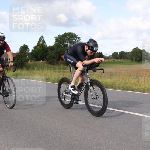 25.08.2024 - Elbe Triathlon Hamburg Fuchs,  Jonas http://msf.ph/oto/6867613 25.08.2024 10:18:28 Radfahren 544, 602, 276 meine-sportfotos.de