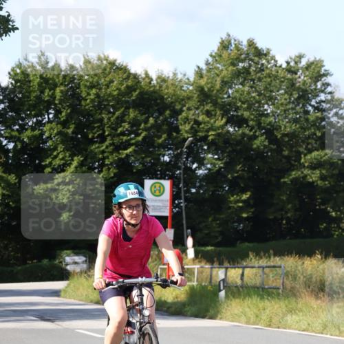 25.08.2024 - Elbe Triathlon Hamburg Fuchs,  Jonas http://msf.ph/oto/6867625 25.08.2024 11:00:17 Radfahren 1630, 1511, 1690, 1557, 1484 meine-sportfotos.de