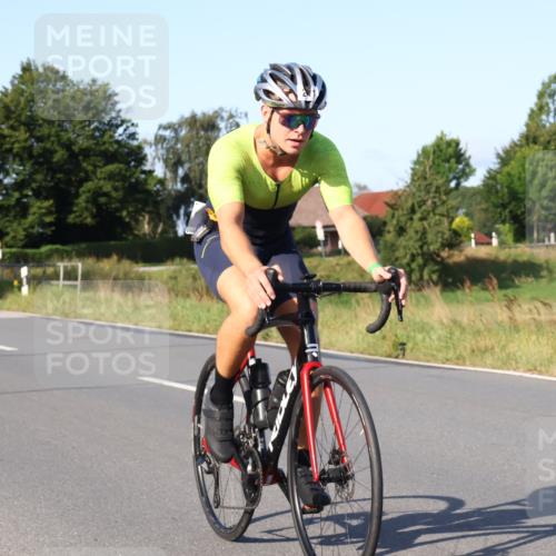 25.08.2024 - Elbe Triathlon Hamburg Fuchs,  Jonas http://msf.ph/oto/6867658 25.08.2024 09:29:11 Radfahren 442, 418, 528, 111, 211, 406 meine-sportfotos.de