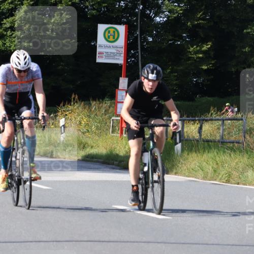 25.08.2024 - Elbe Triathlon Hamburg Fuchs,  Jonas http://msf.ph/oto/6867666 25.08.2024 11:00:45 Radfahren 750, 1610, 1463 meine-sportfotos.de