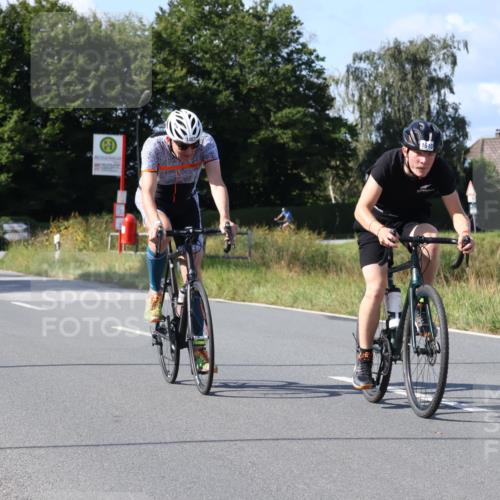 25.08.2024 - Elbe Triathlon Hamburg Fuchs,  Jonas http://msf.ph/oto/6867688 25.08.2024 11:00:46 Radfahren 750, 1610, 1463 meine-sportfotos.de