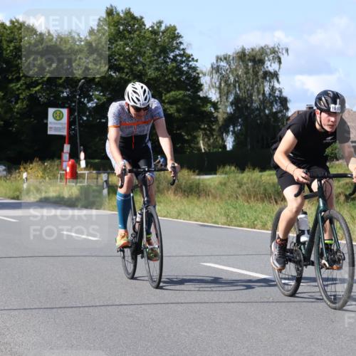 25.08.2024 - Elbe Triathlon Hamburg Fuchs,  Jonas http://msf.ph/oto/6867693 25.08.2024 11:00:47 Radfahren 750, 1610, 1463 meine-sportfotos.de