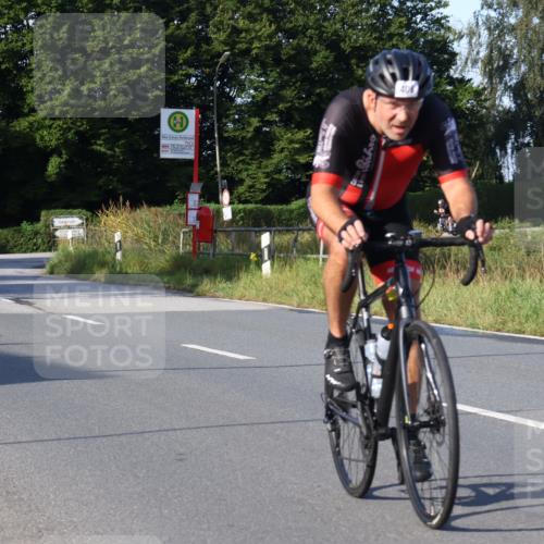 25.08.2024 - Elbe Triathlon Hamburg Fuchs,  Jonas http://msf.ph/oto/6867694 25.08.2024 09:29:14 Radfahren 528, 111, 211, 406, 131, 355, 374 meine-sportfotos.de