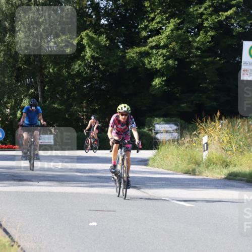 25.08.2024 - Elbe Triathlon Hamburg Fuchs,  Jonas http://msf.ph/oto/6867716 25.08.2024 11:00:54 Radfahren 1692, 1458 meine-sportfotos.de
