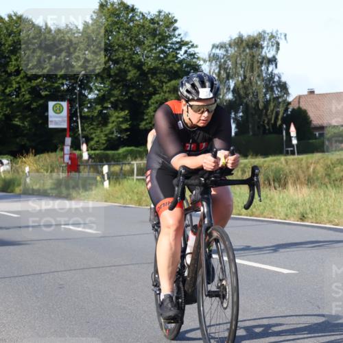 25.08.2024 - Elbe Triathlon Hamburg Fuchs,  Jonas http://msf.ph/oto/6867720 25.08.2024 09:29:18 Radfahren 406, 131, 355, 374, 264, 33 meine-sportfotos.de