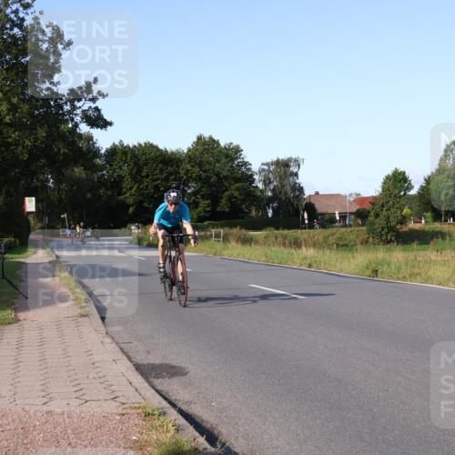 25.08.2024 - Elbe Triathlon Hamburg Fuchs,  Jonas http://msf.ph/oto/6867734 25.08.2024 09:29:20 Radfahren 131, 355, 374, 264, 33, 63 meine-sportfotos.de