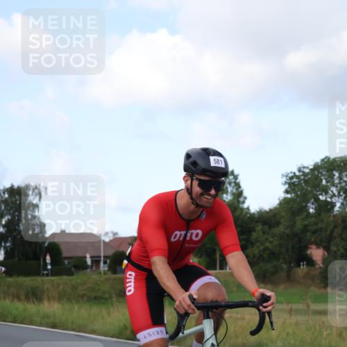 25.08.2024 - Elbe Triathlon Hamburg Fuchs,  Jonas http://msf.ph/oto/6867767 25.08.2024 10:19:34 Radfahren 352, 423, 581, 567, 532, 597 meine-sportfotos.de