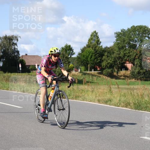 25.08.2024 - Elbe Triathlon Hamburg Fuchs,  Jonas http://msf.ph/oto/6867769 25.08.2024 11:00:57 Radfahren 1692, 1458, 1471, 1720 meine-sportfotos.de