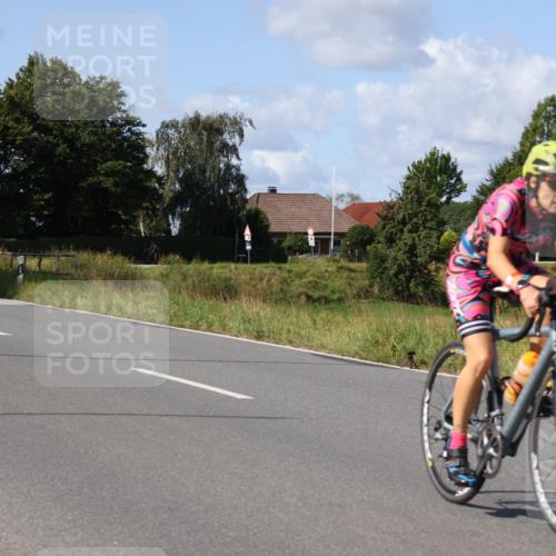 25.08.2024 - Elbe Triathlon Hamburg Fuchs,  Jonas http://msf.ph/oto/6867773 25.08.2024 11:00:57 Radfahren 1692, 1458, 1471, 1720 meine-sportfotos.de