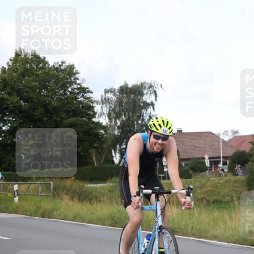25.08.2024 - Elbe Triathlon Hamburg Fuchs,  Jonas http://msf.ph/oto/6867800 25.08.2024 10:19:39 Radfahren 567, 532, 597, 618, 393 meine-sportfotos.de