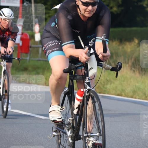 25.08.2024 - Elbe Triathlon Hamburg Fuchs,  Jonas http://msf.ph/oto/6867806 25.08.2024 09:29:29 Radfahren 264, 33, 63, 135, 359, 357 meine-sportfotos.de