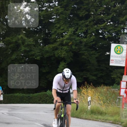 25.08.2024 - Elbe Triathlon Hamburg Fuchs,  Jonas http://msf.ph/oto/6867807 25.08.2024 10:19:42 Radfahren 532, 597, 618, 393 meine-sportfotos.de