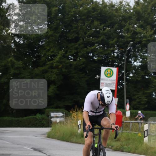 25.08.2024 - Elbe Triathlon Hamburg Fuchs,  Jonas http://msf.ph/oto/6867817 25.08.2024 10:19:42 Radfahren 532, 597, 618, 393 meine-sportfotos.de