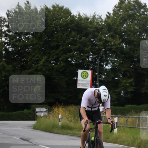 25.08.2024 - Elbe Triathlon Hamburg Fuchs,  Jonas http://msf.ph/oto/6867819 25.08.2024 10:19:42 Radfahren 532, 597, 618, 393 meine-sportfotos.de