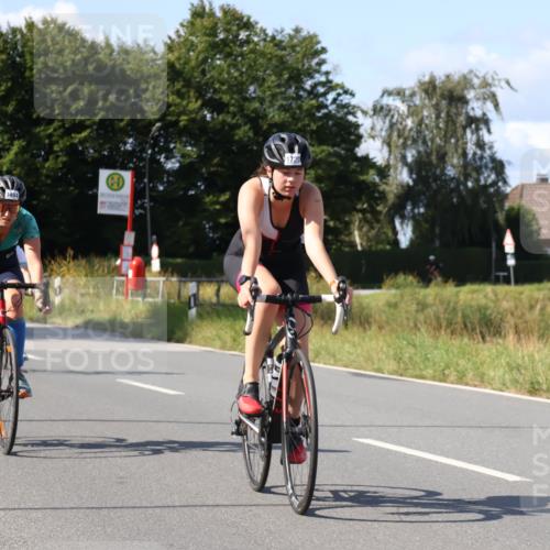 25.08.2024 - Elbe Triathlon Hamburg Fuchs,  Jonas http://msf.ph/oto/6867821 25.08.2024 11:01:03 Radfahren 1458, 1471, 1720, 1494, 1710, 1699 meine-sportfotos.de